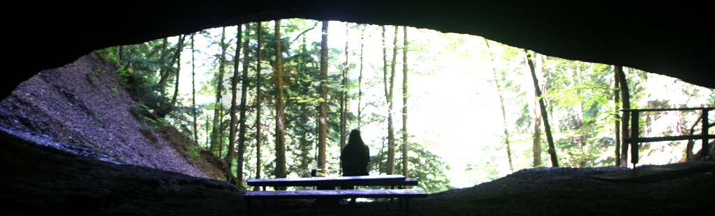 Auge der H&ouml;hle